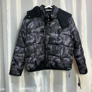 COPY - Sebby women’s puffer coat. New but no tags